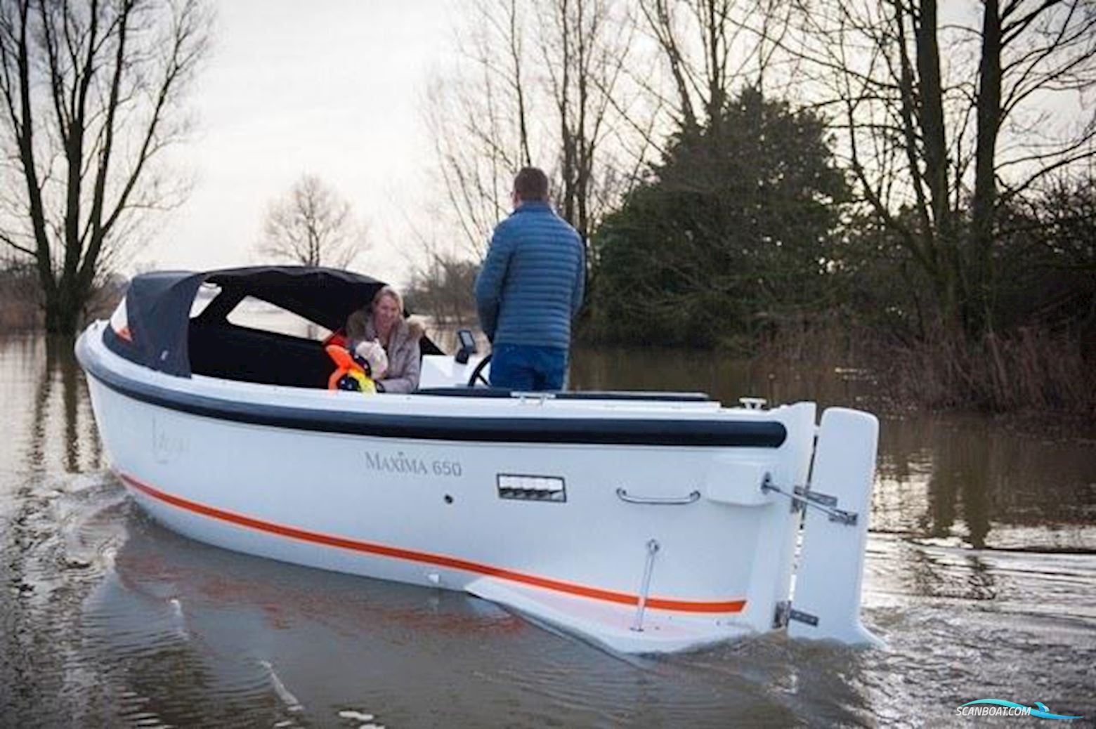 Maxima 650 Lounge