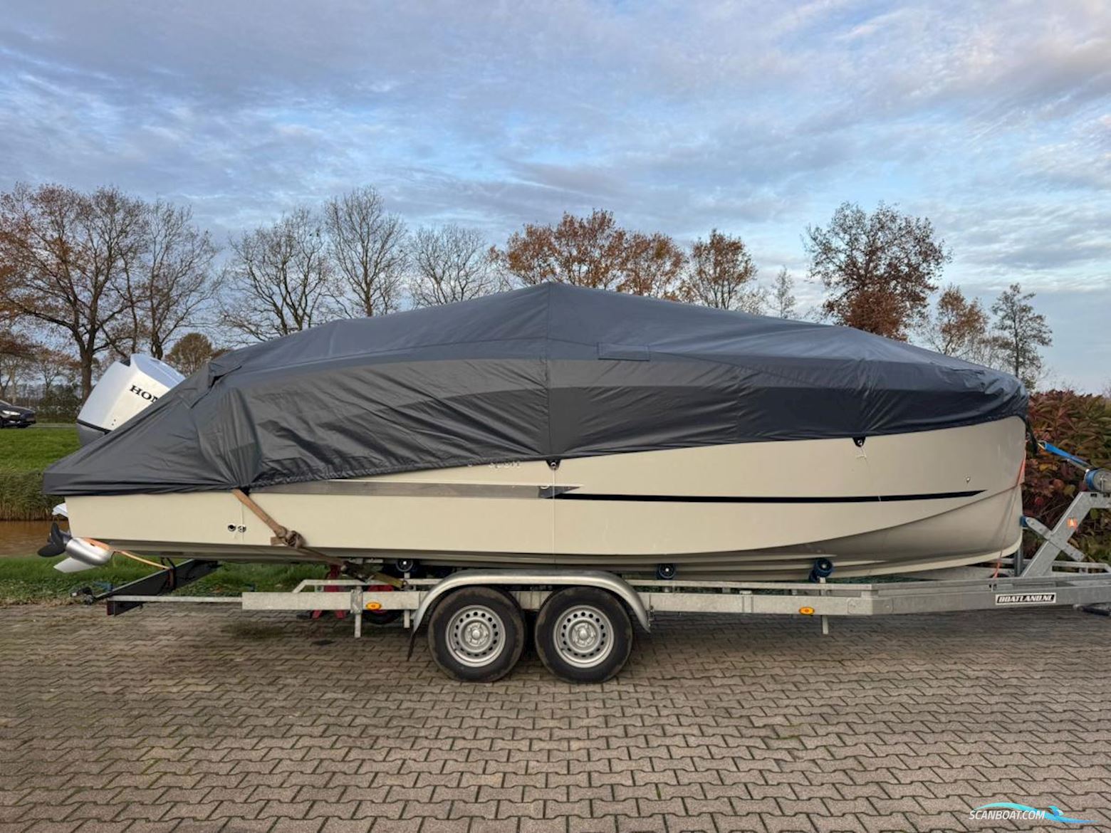 Maxima 700 Sport