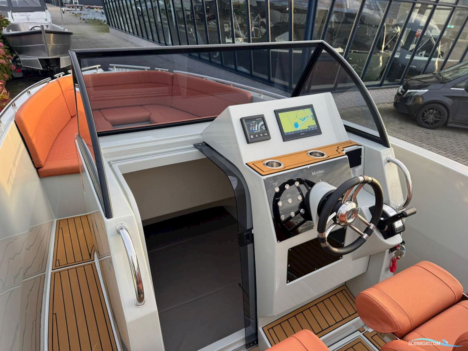 Maxima 700 Sport