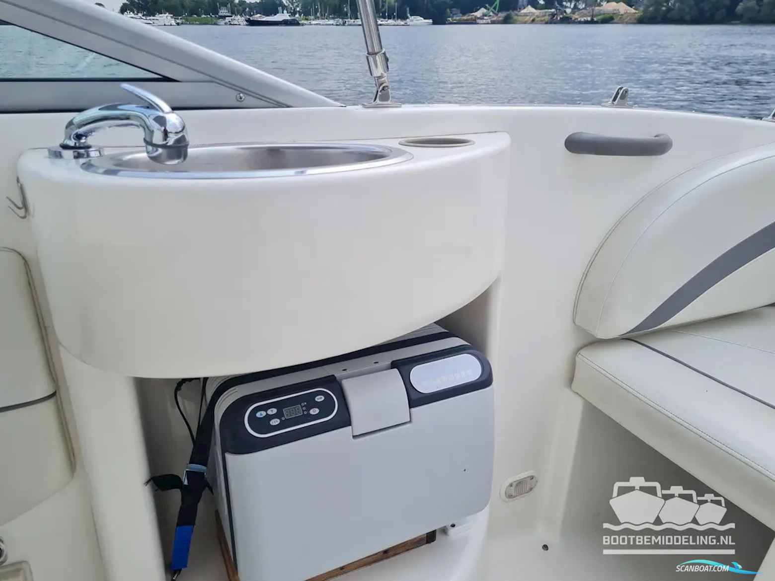 Maxum 2400 SC3, inclusief trailer