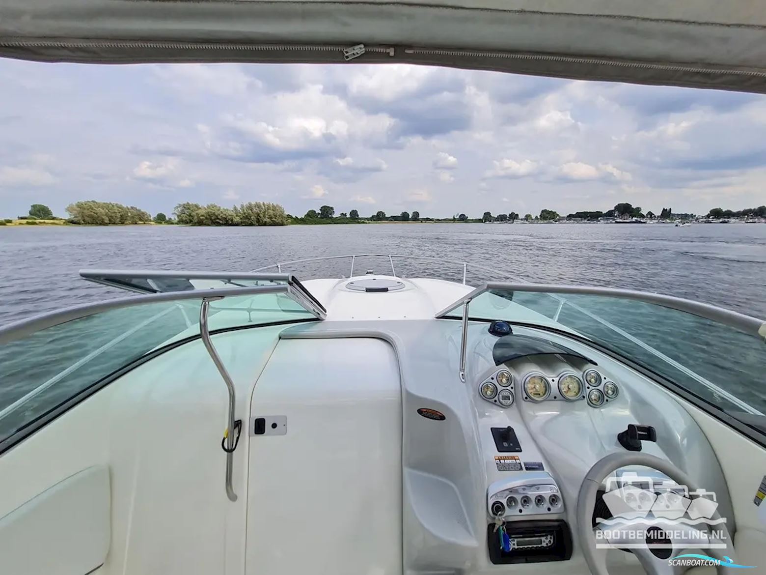 Maxum 2400 SC3, inclusief trailer