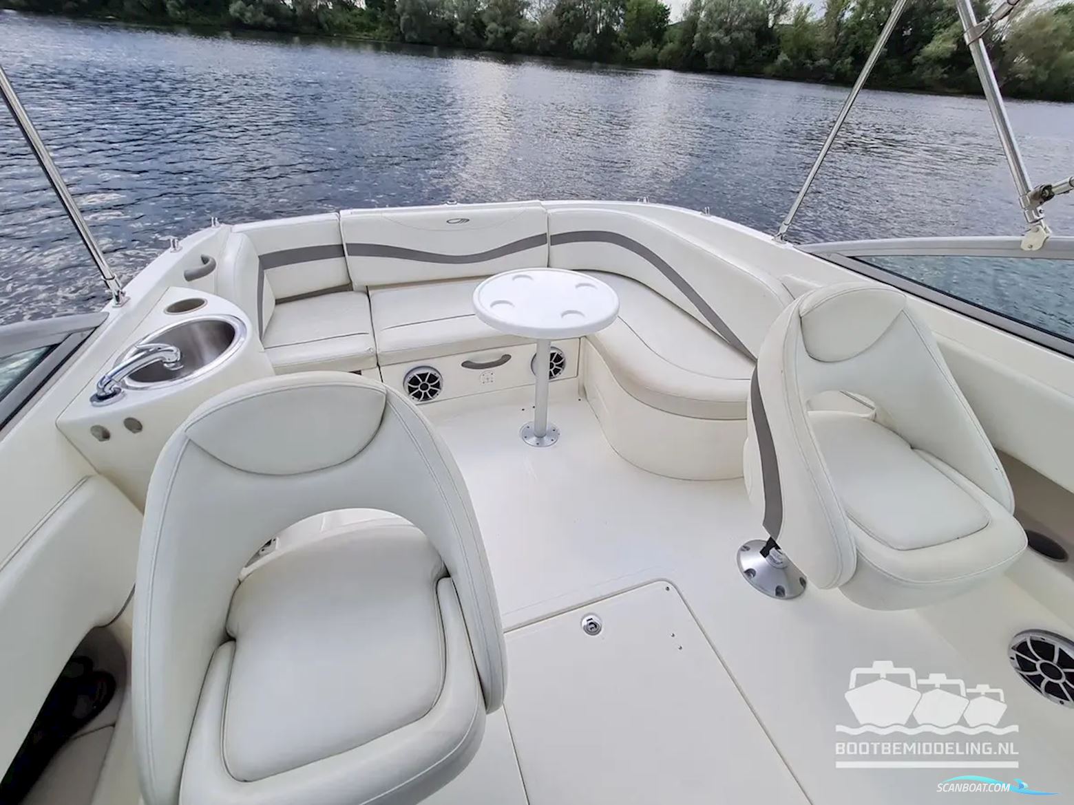 Maxum 2400 SC3, inclusief trailer