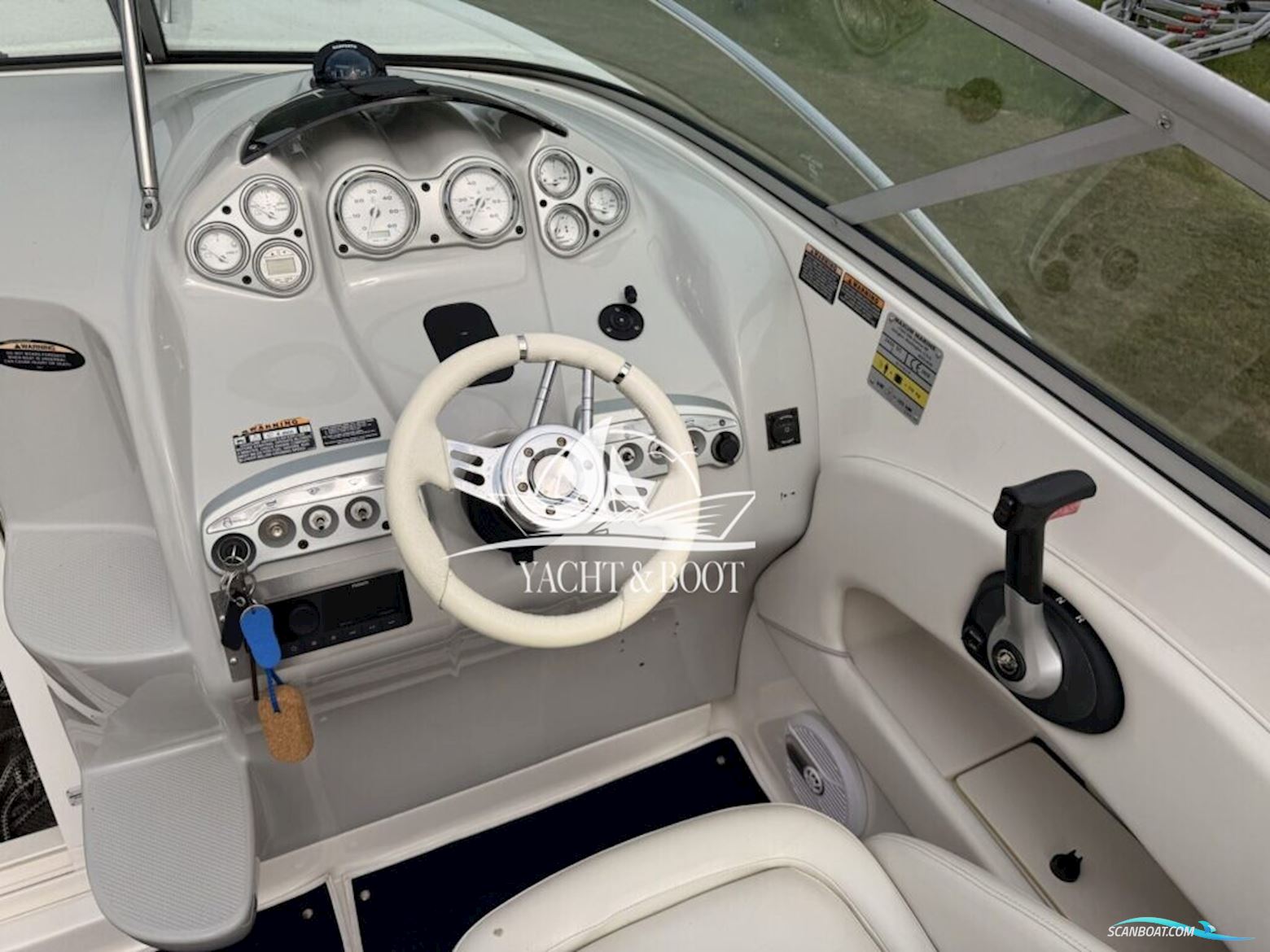Maxum 2400 SC3