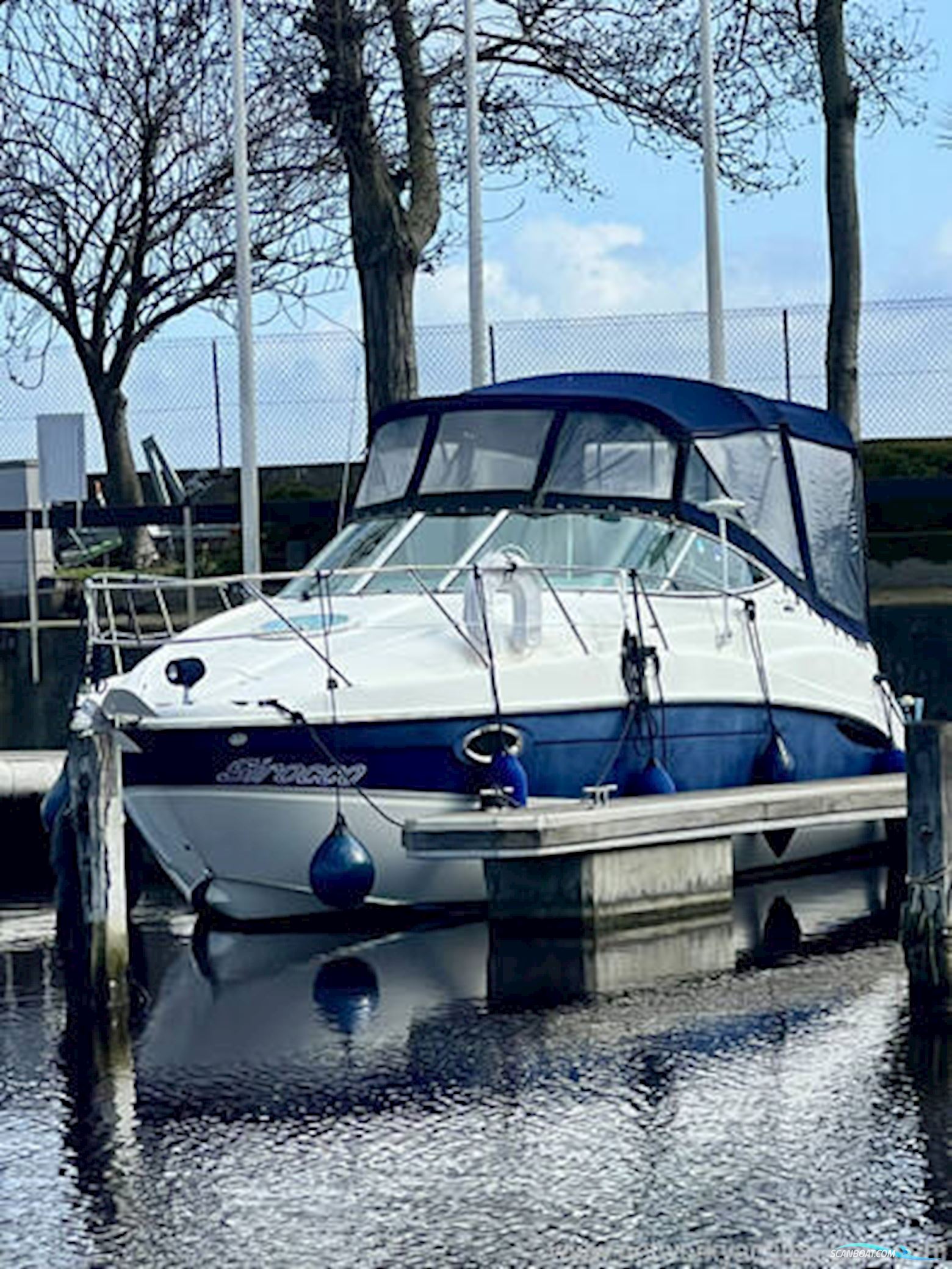 Maxum 2500SE