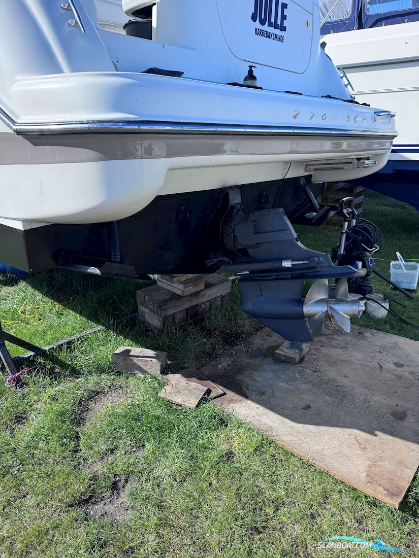 Maxum 2700 Scr