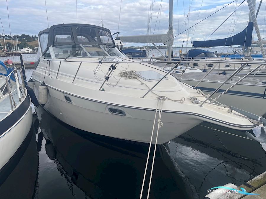 Maxum 2800 Scr