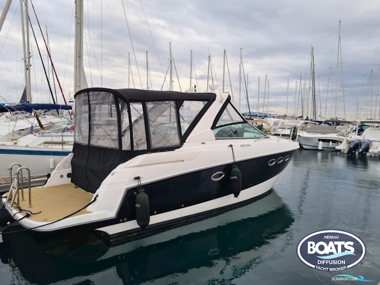 Maxum 2900 SE Motorboat 2007, with Mercruiser engine, France