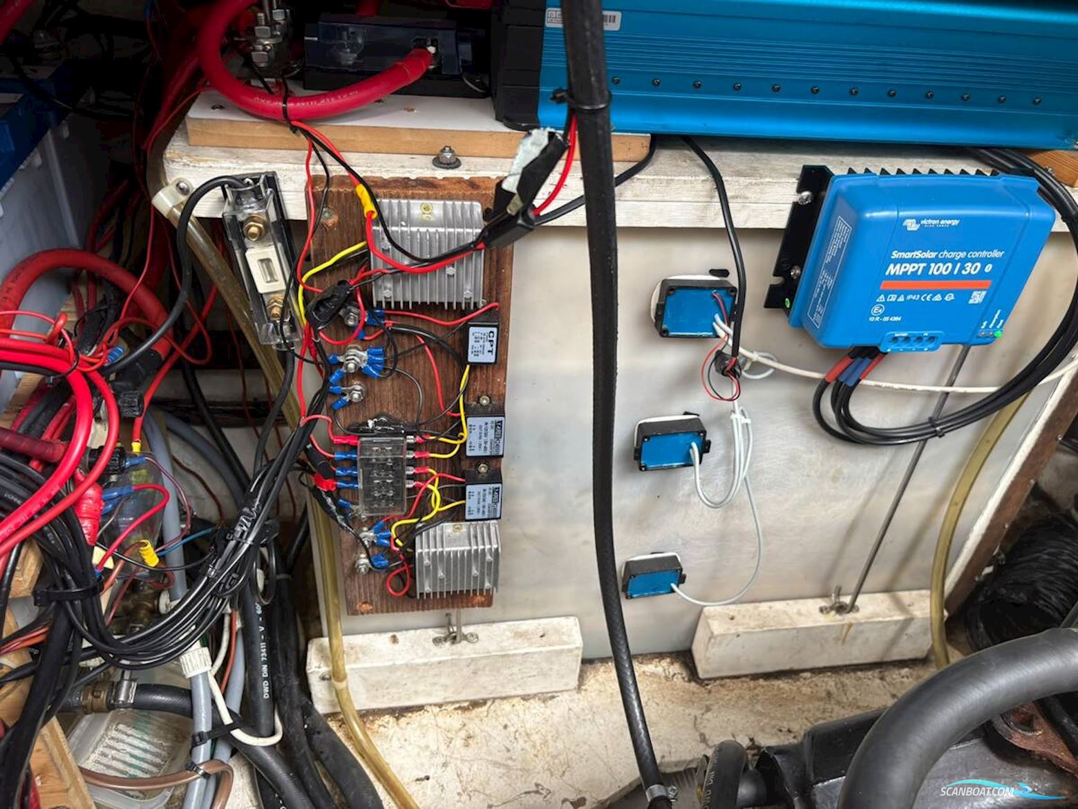 Maxum 3200 Scr