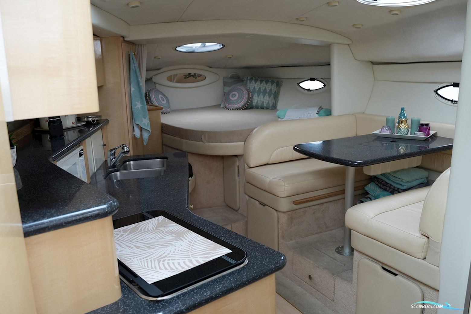Maxum 3300 Scr