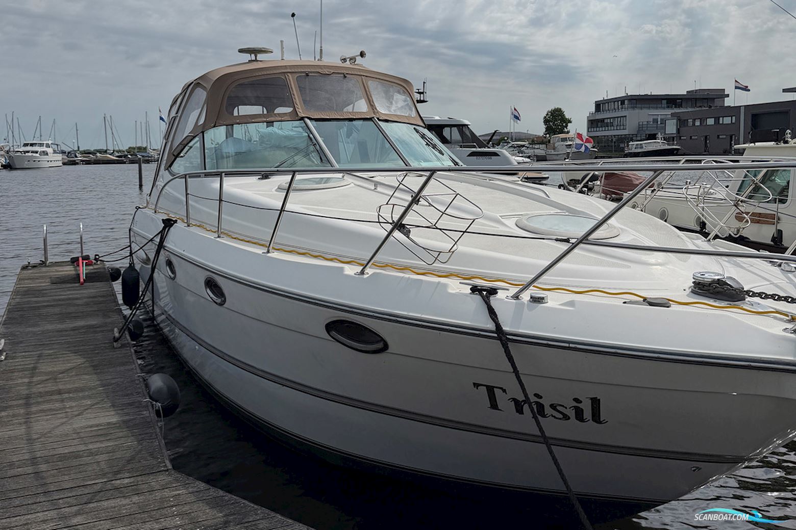 Maxum 3300 Scr