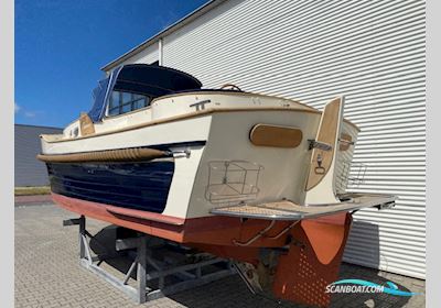 Menken  Newport Bass Motorboat 2004, with Yanmar engine, The Netherlands