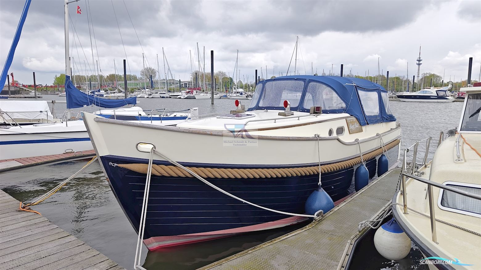 Menken Maritiem Newport Bass Motorboat 2004, with Yanmar 4 JH3_TW engine, Germany