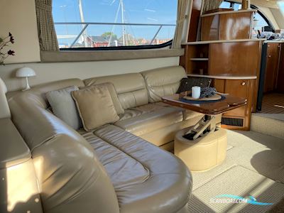 Meridian  411 Motorboat 2005, with Cummins  engine, Denmark