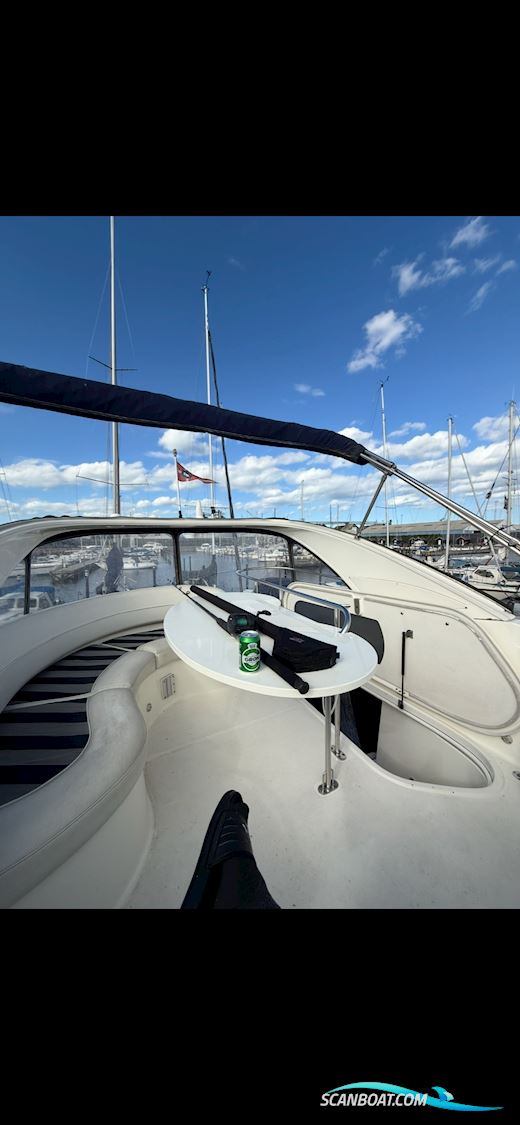 Meridian 341 Sedan Flybridge