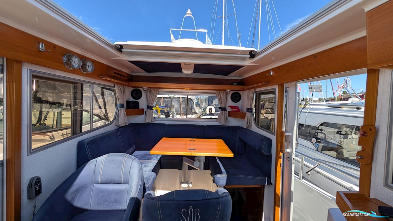 Minor Offshore 28
