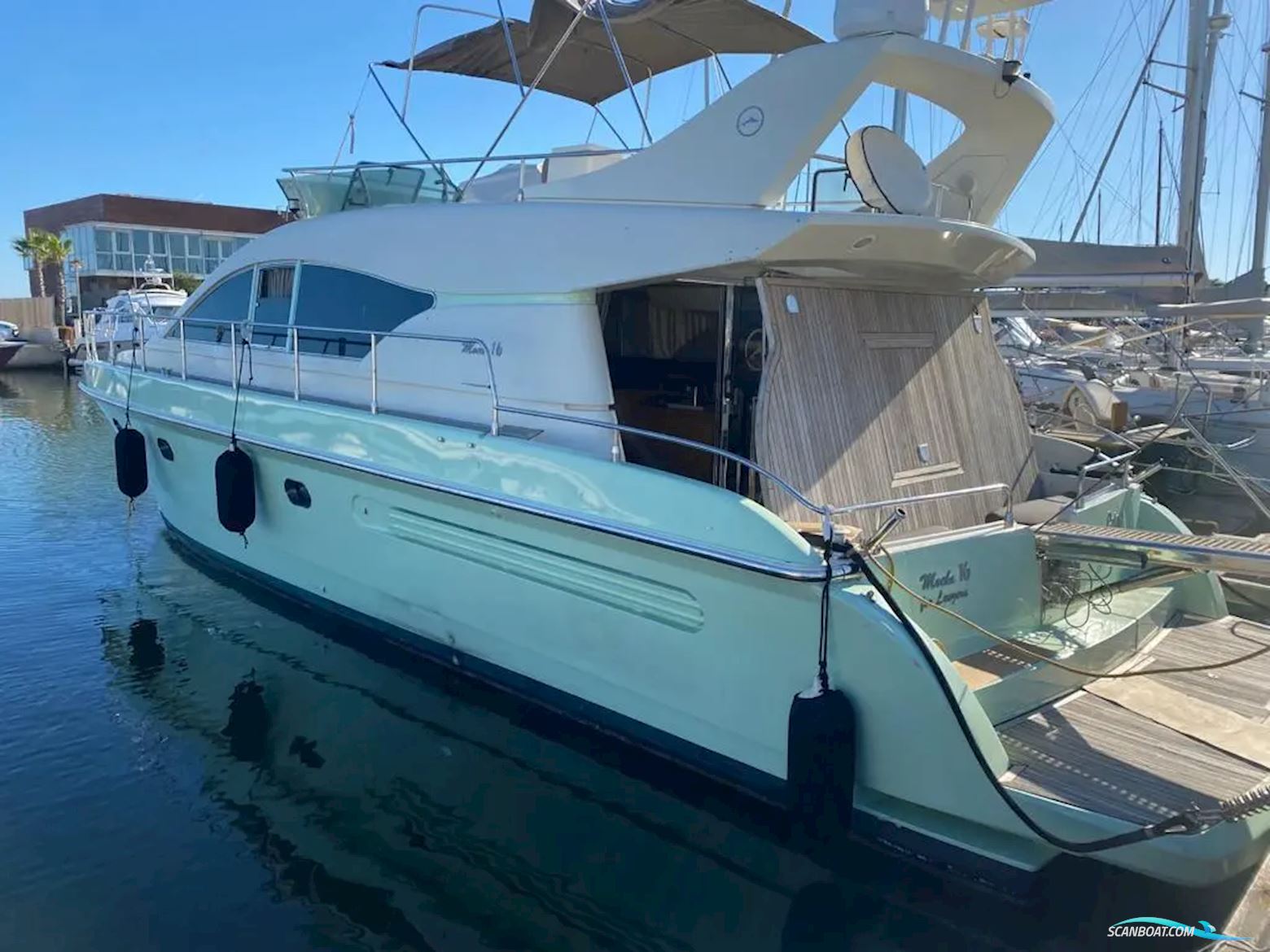 Mochi Craft 16 Motorboat 1995, with Catapillar engine, Spain