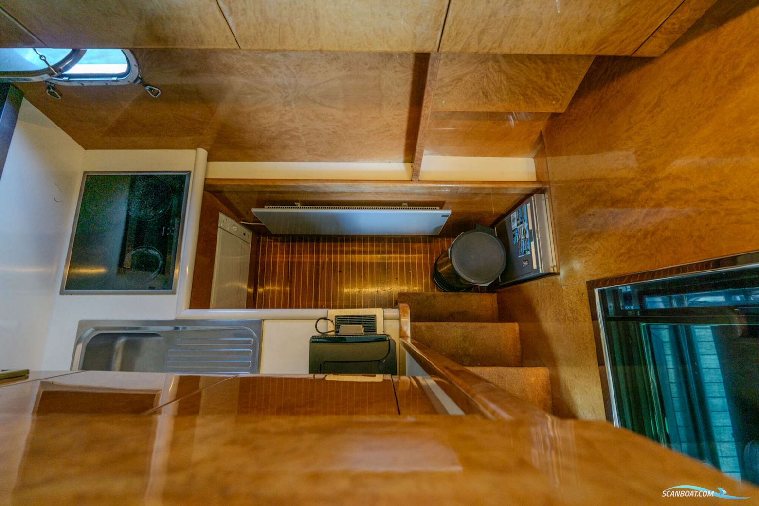 Mochi Craft 43 Flybridge