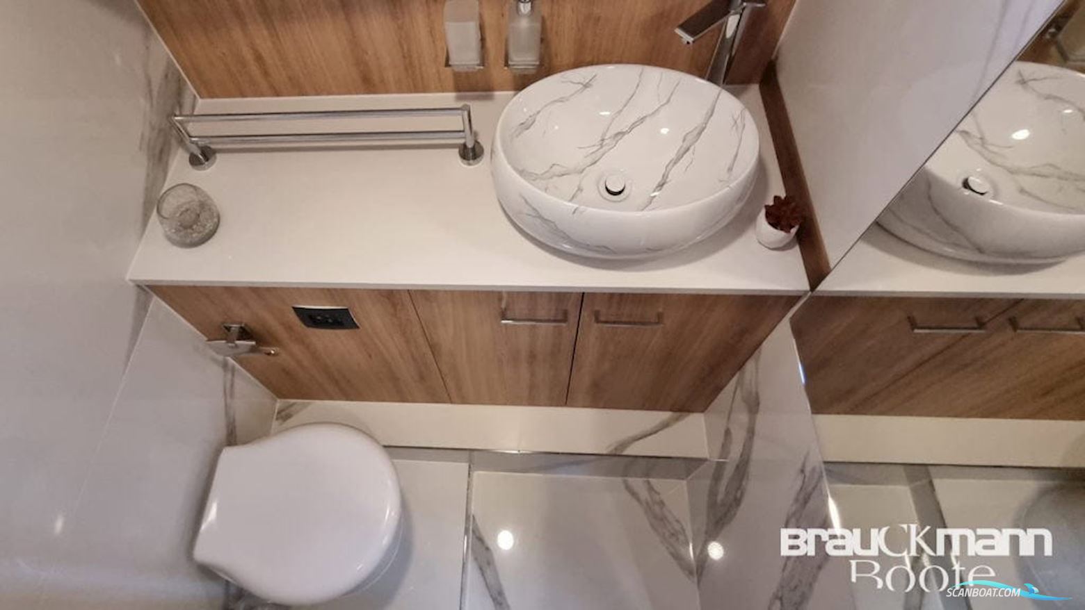 Monachus Yachts Issa 45