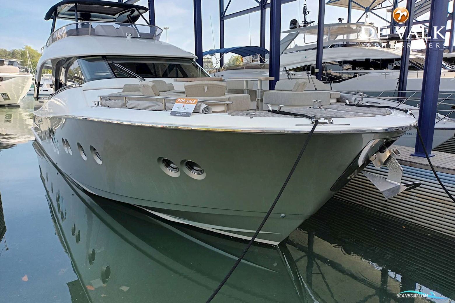 Monte Carlo Yachts MCY 70