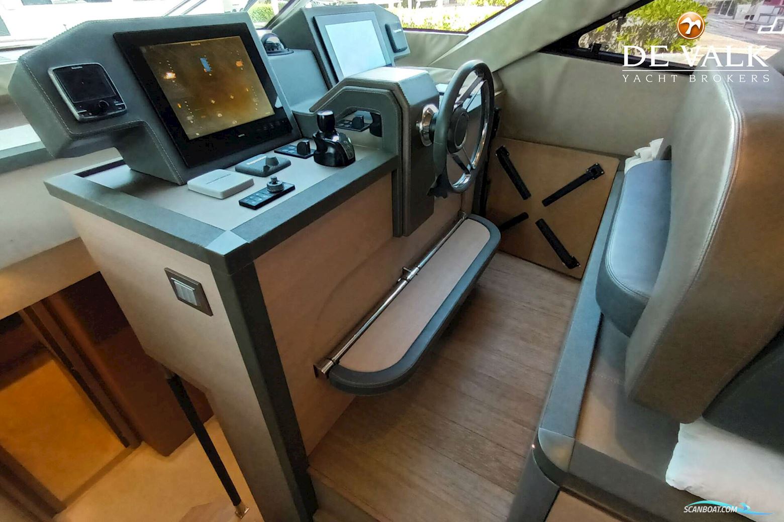 Monte Carlo Yachts MCY 70