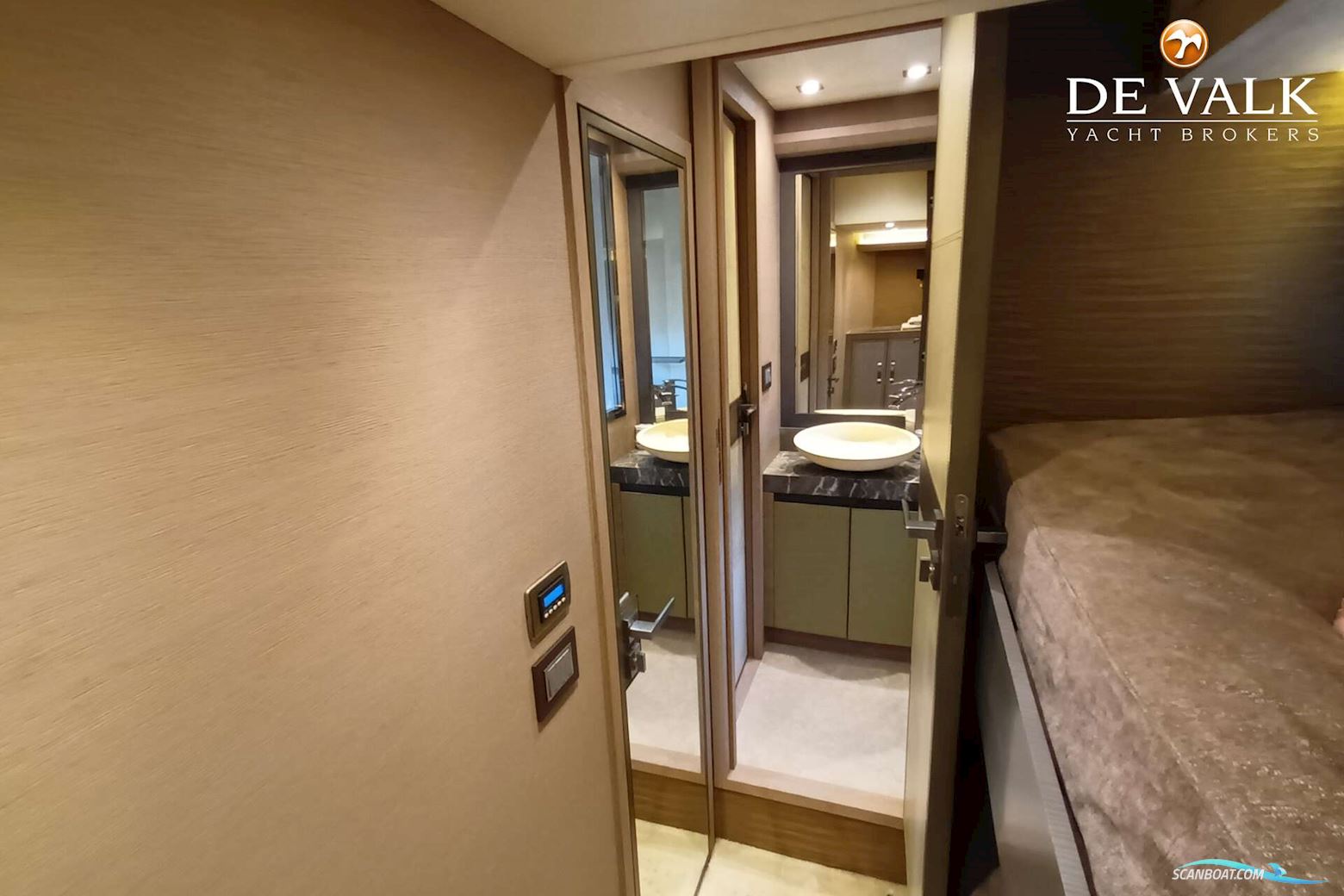 Monte Carlo Yachts MCY 70