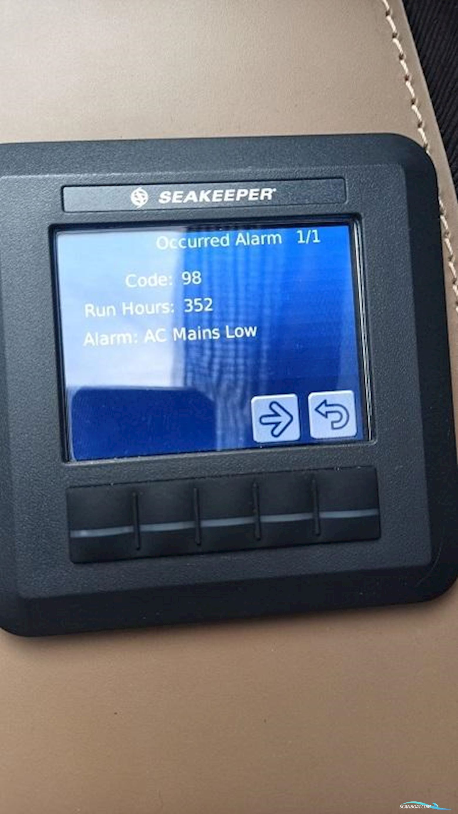 Monte Carlo Yachts MCY 76