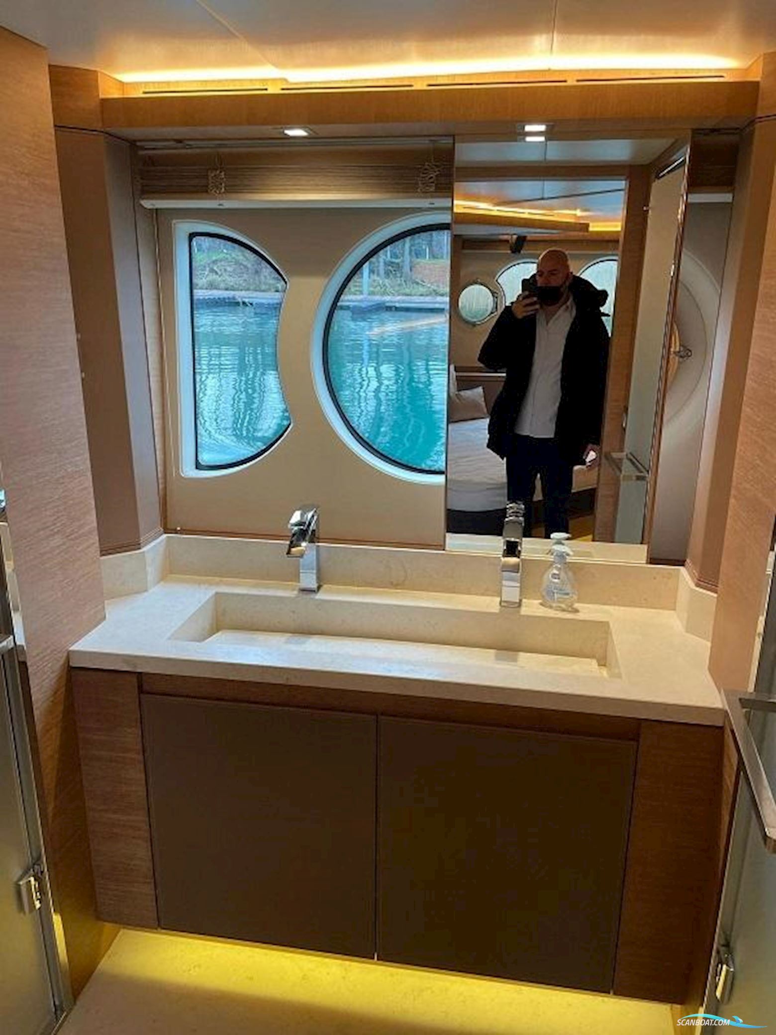 Monte Carlo Yachts MCY 76