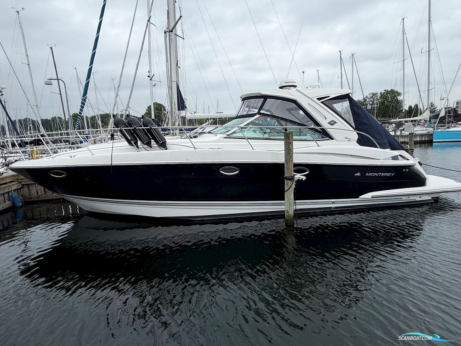 Monterery 415 Sport Yacht Motorboat 2008, with Volvo Ips500 engine, Denmark