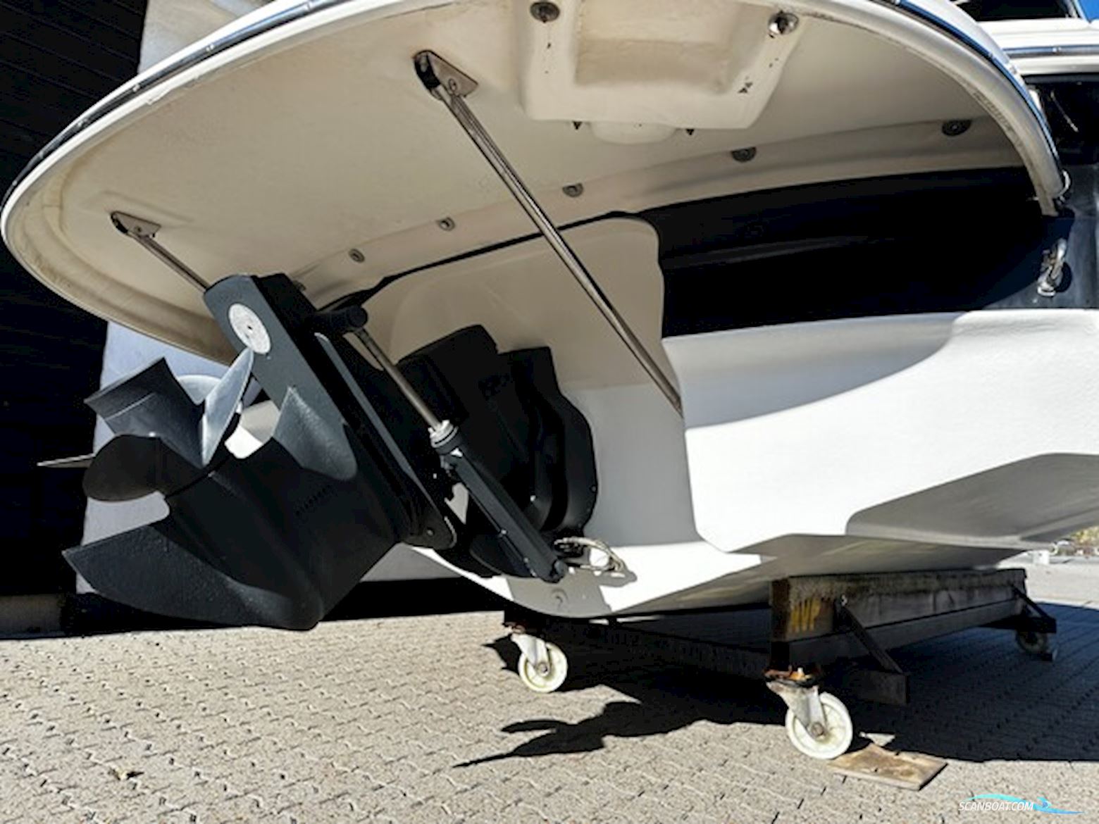 Monterey 214 Fsc, Mercruiser 4.3 Mpi...Solgt