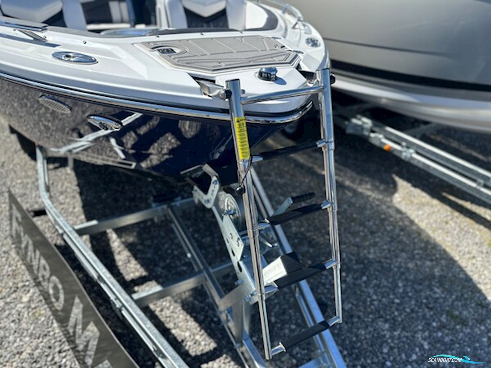 Monterey 235 SS, Mercury F300 V8 Demo