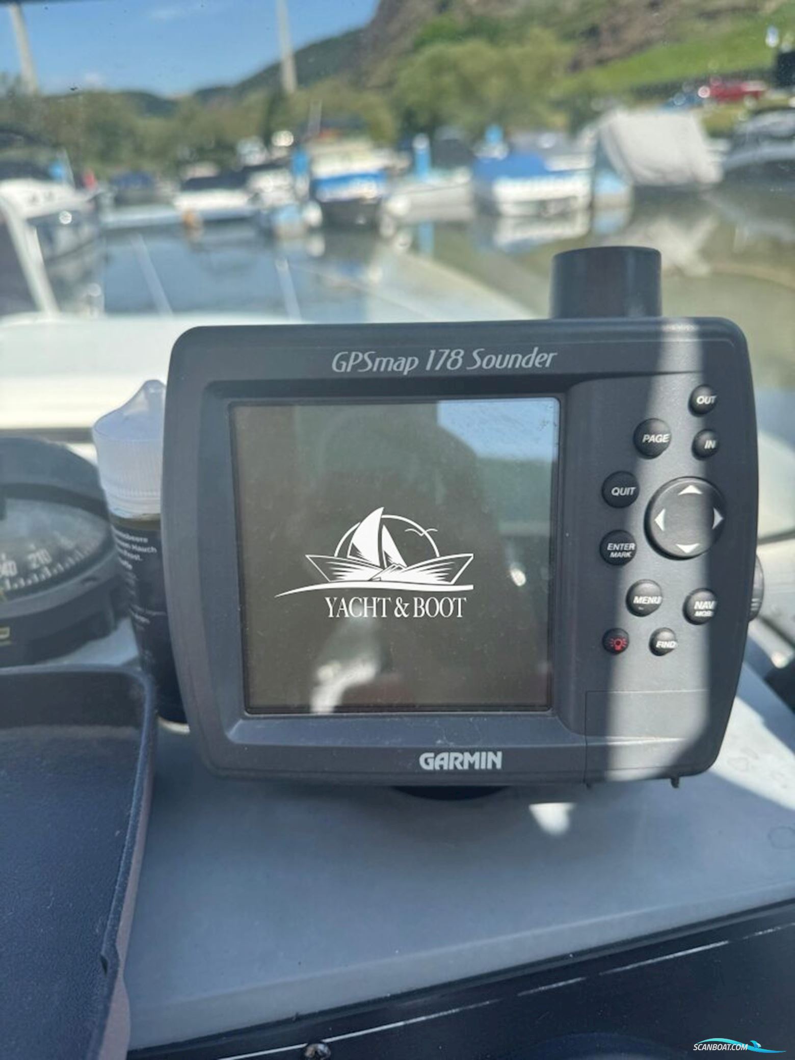 Monterey 250 Cruiser