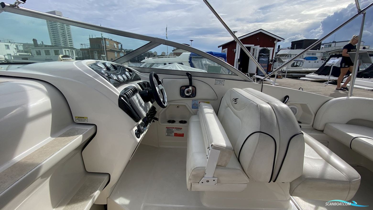 Monterey 250 Cruiser