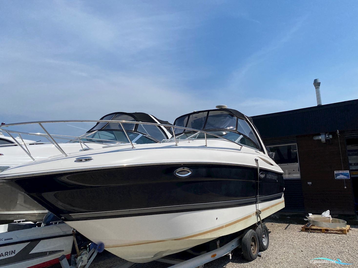 Monterey 265 Cruiser Motorboat 2003, with Mercruiser Mag 350 Mpi engine, Denmark