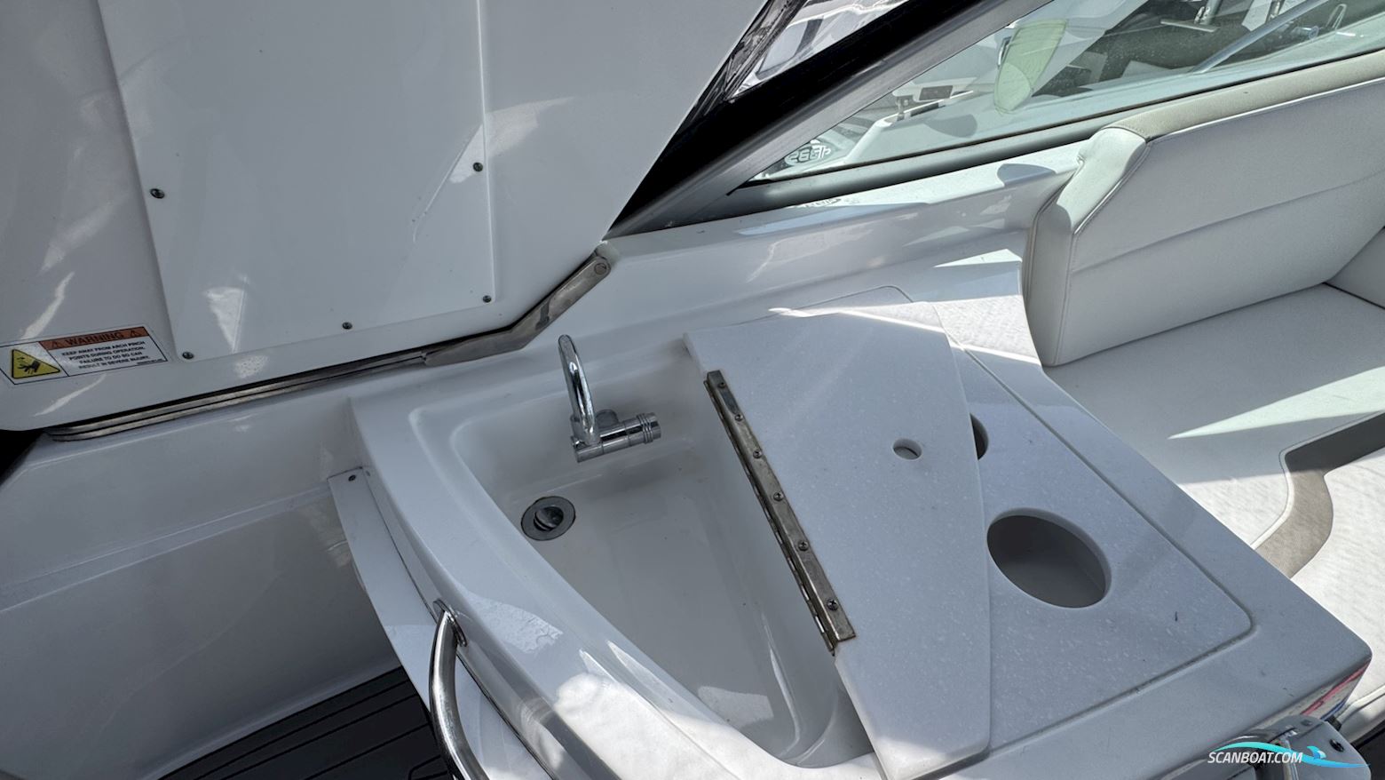 Monterey 275 Sport Yacht