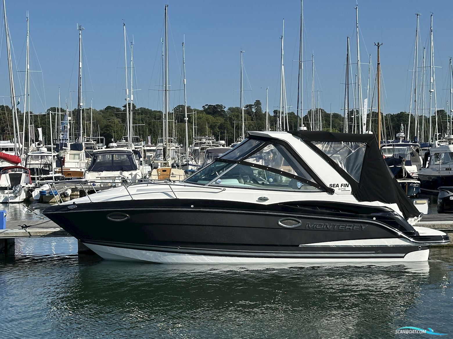 Monterey 275 SY Motorboat 2018, with Mercruiser engine, United Kingdom