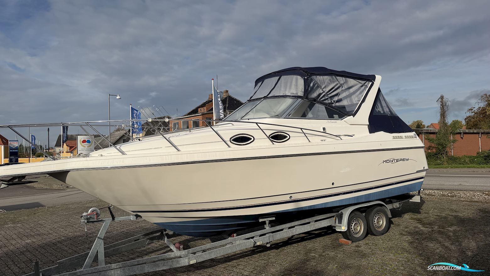 Monterey 276 Med Trailer