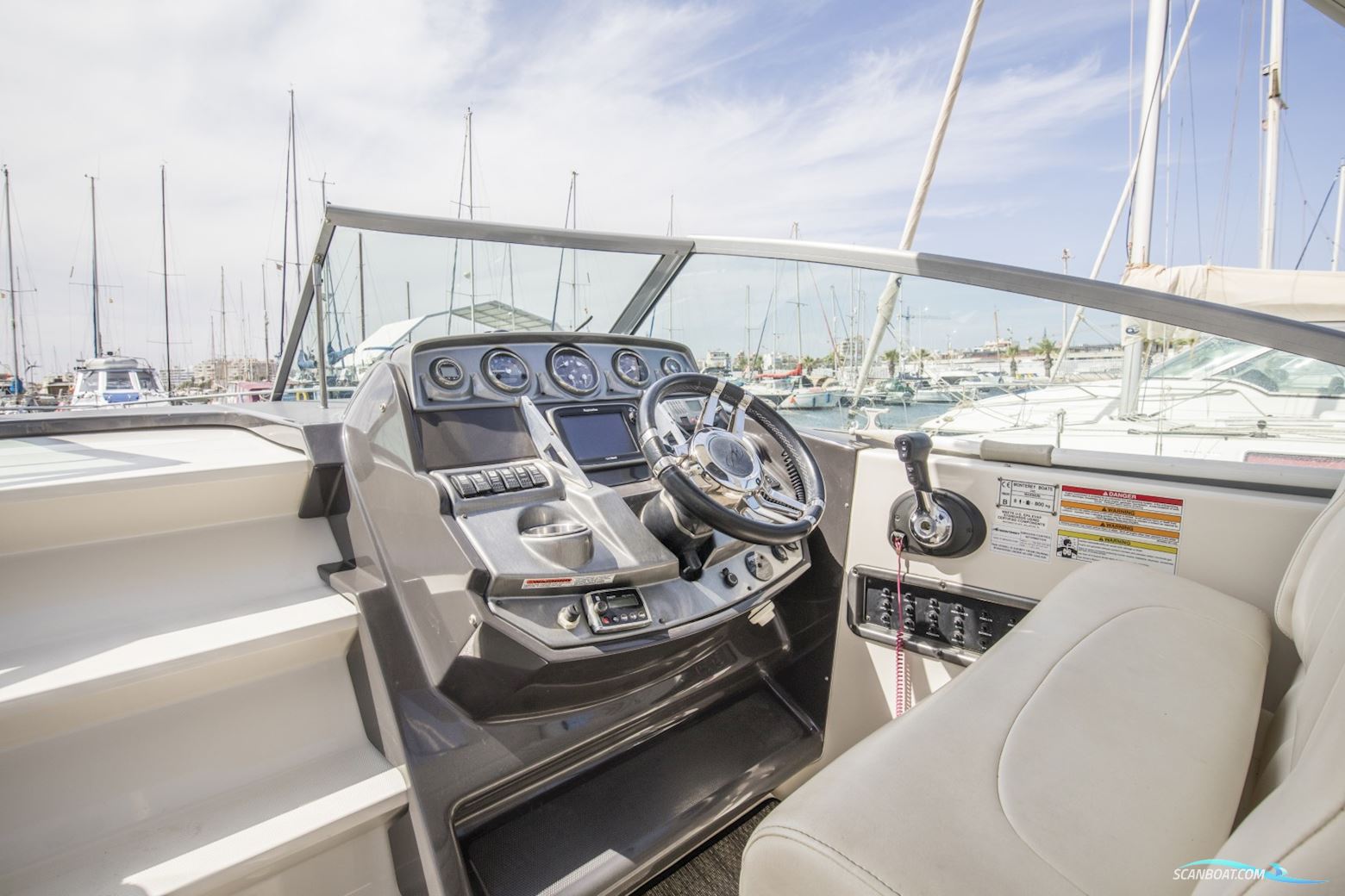 Monterey 295 SCR