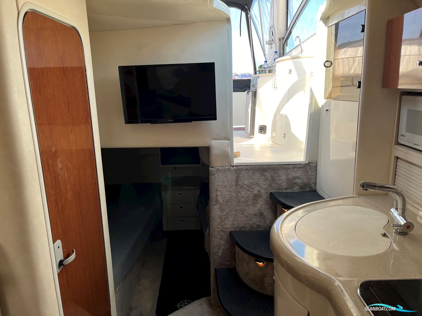 Monterey 322 Cruiser