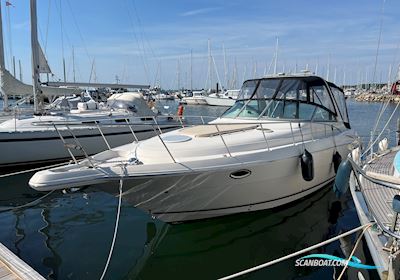 Monterey 322 Cruiser Motorboat 2000, with Yamaha engine, Denmark
