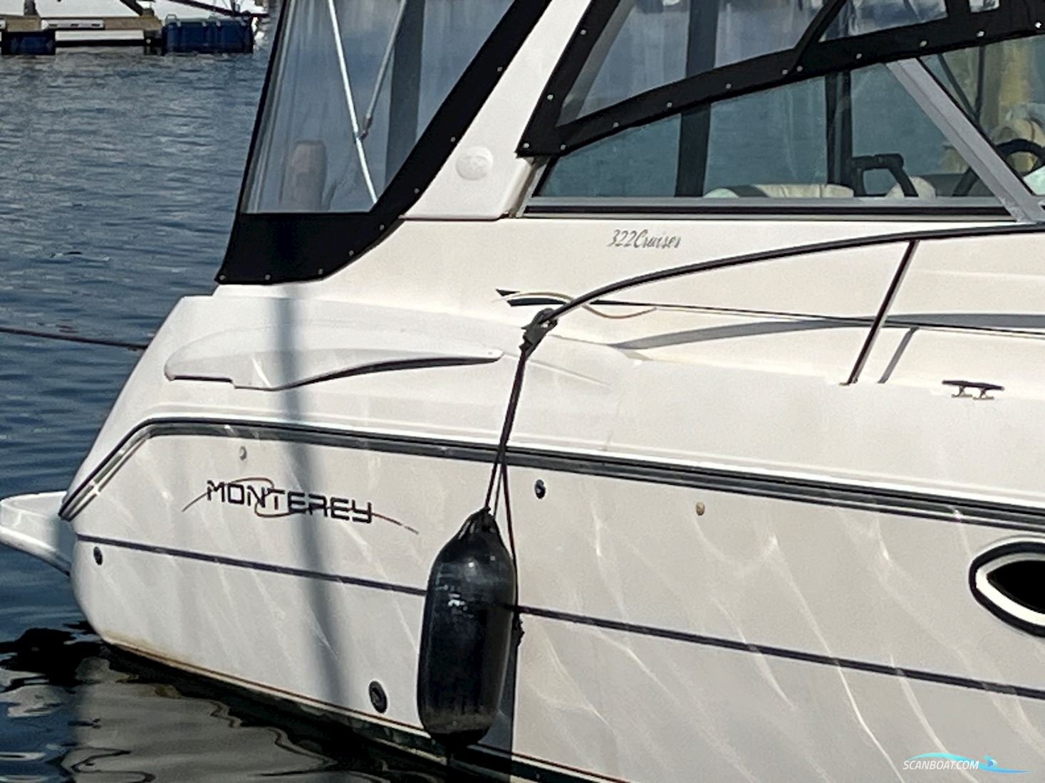 Monterey 322 Cruiser