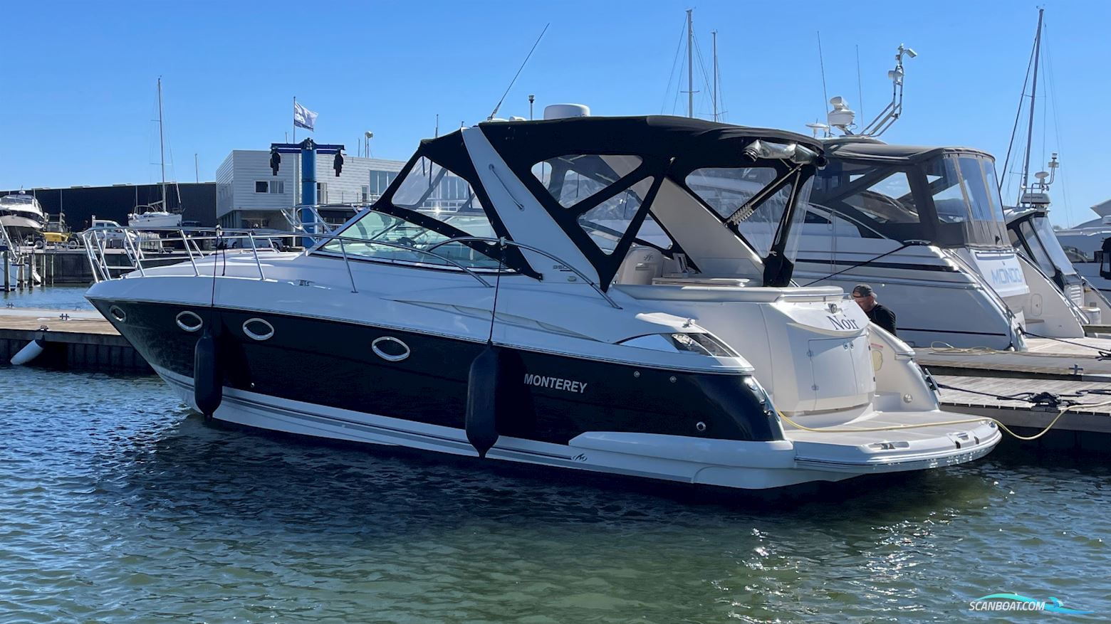 Monterey 350 / 370 Yacht Motorboat 2007, with Volvo Penta engine, Denmark