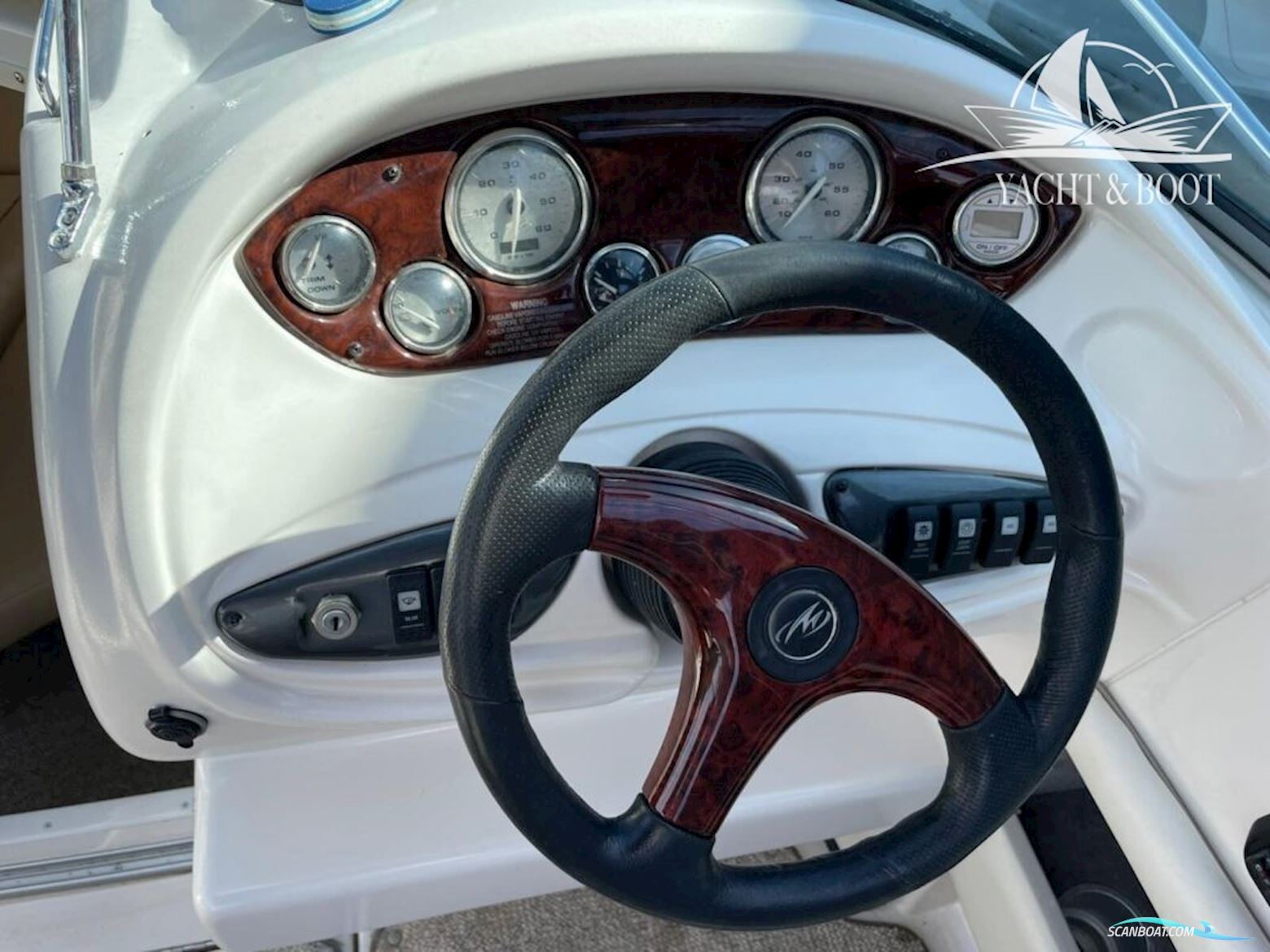 Monterey Montura 218 LC