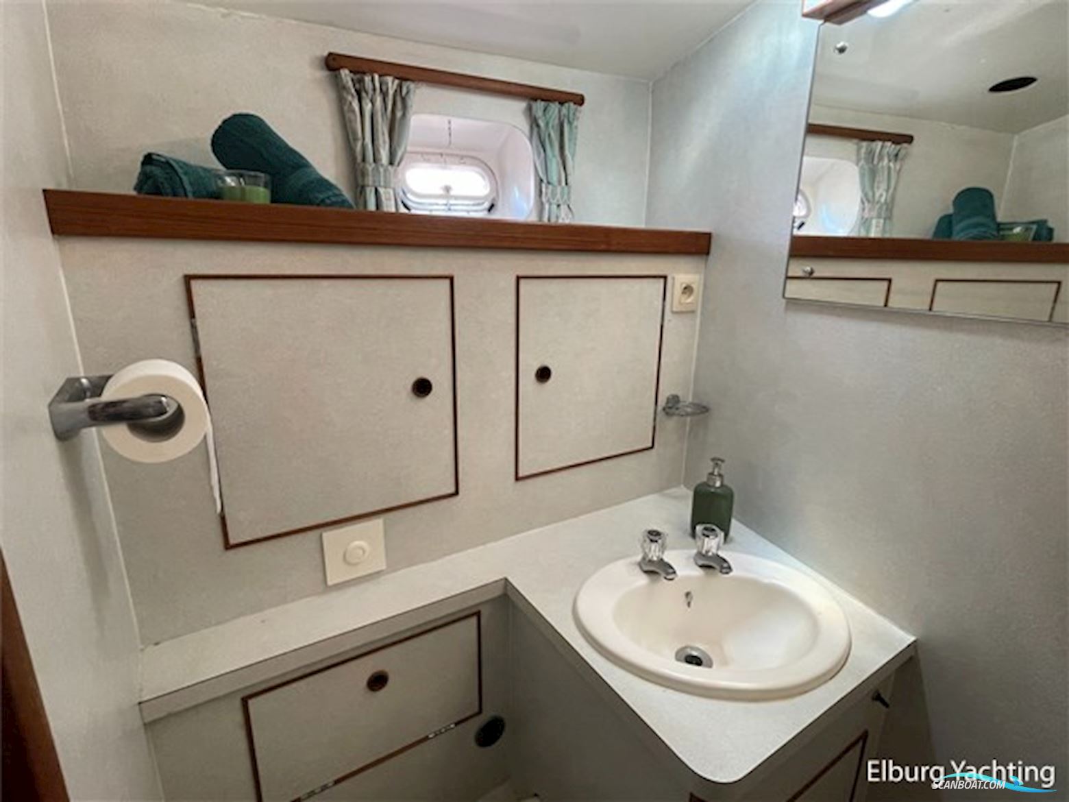 Moody Trawler 50 - Stabilizers 