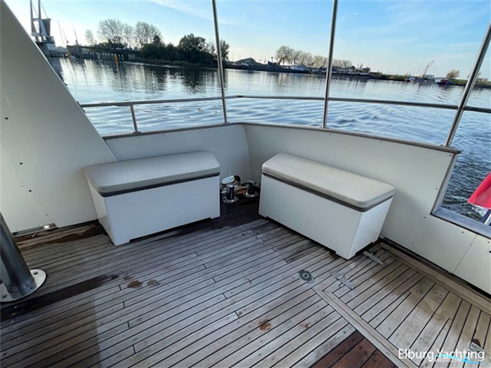 Moody Trawler 50 - Stabilizers