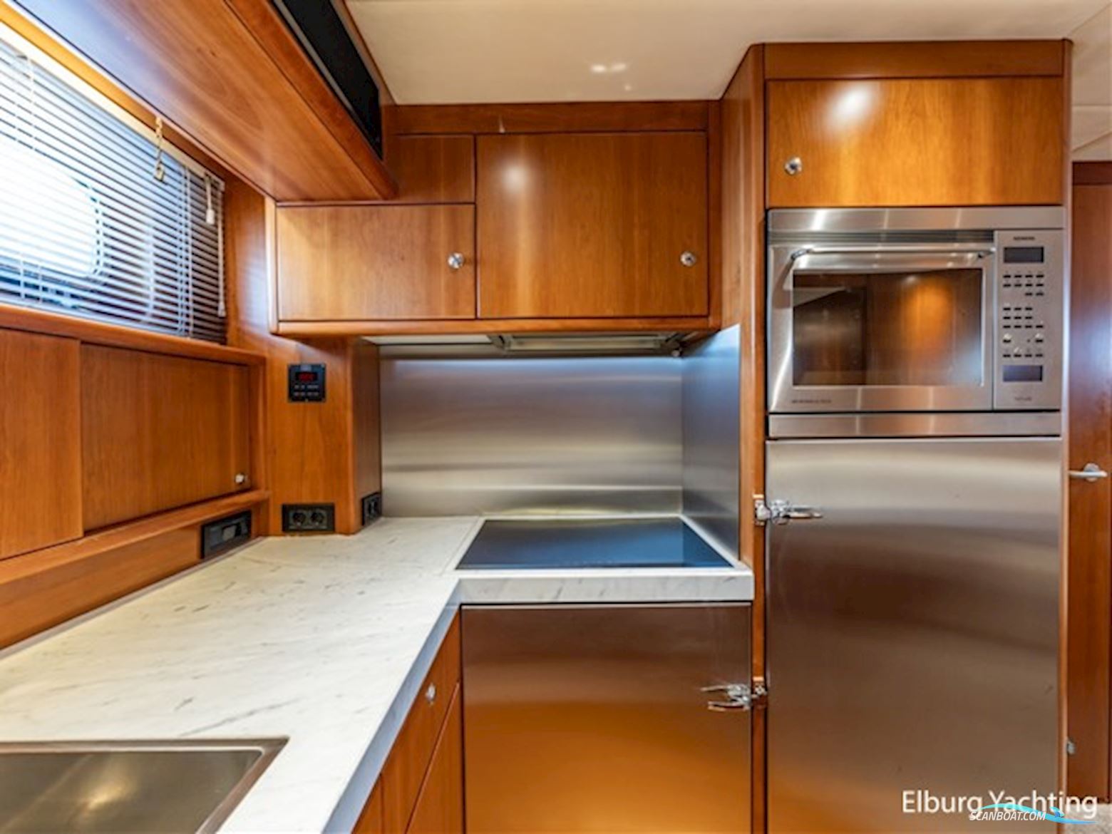 Moonen 68 - Flybridge 