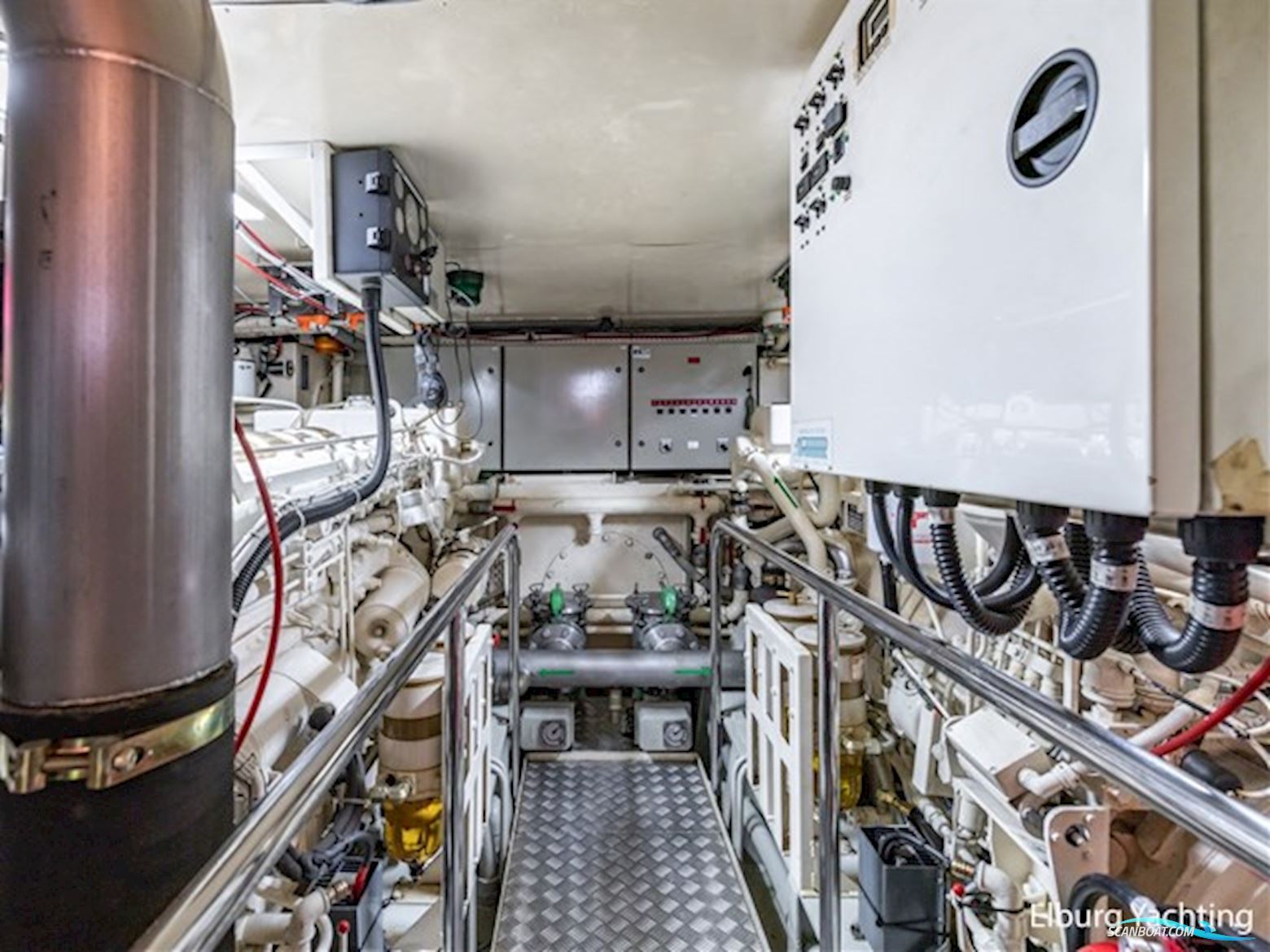 Moonen 68 - Flybridge 