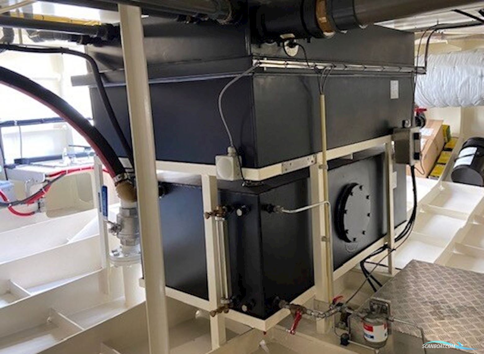 Motor Cruiser Home Traveller XXL Houseboat 1500