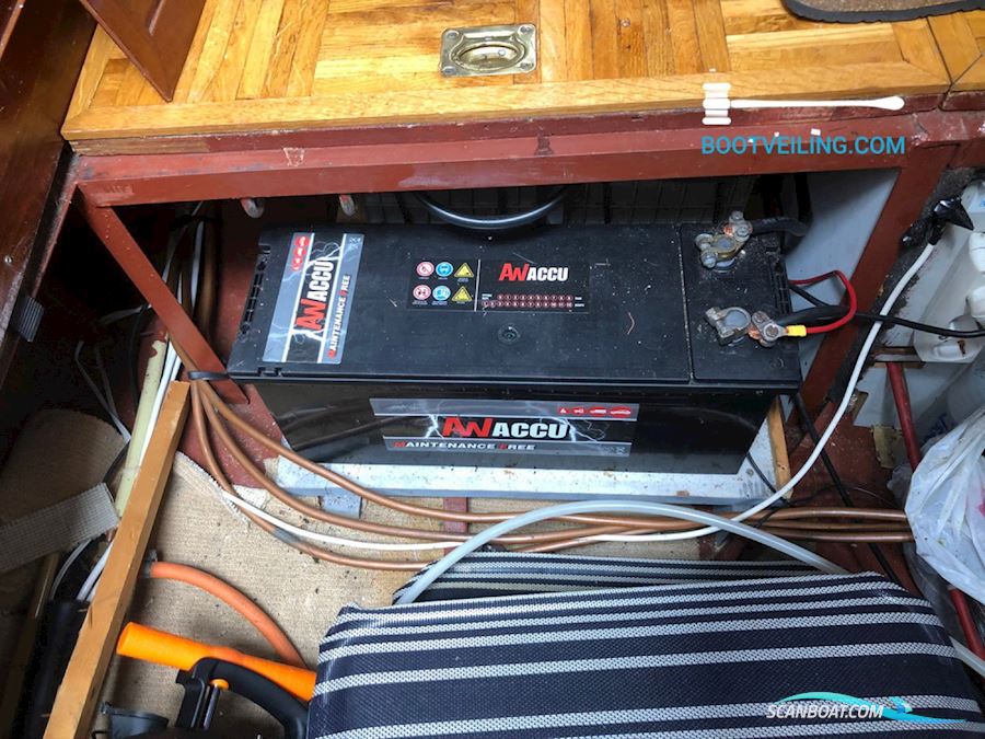 Motorboat 960