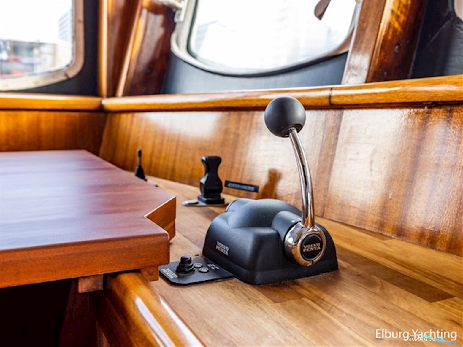 Motoryacht Cape Heima  - Wonen op het water 