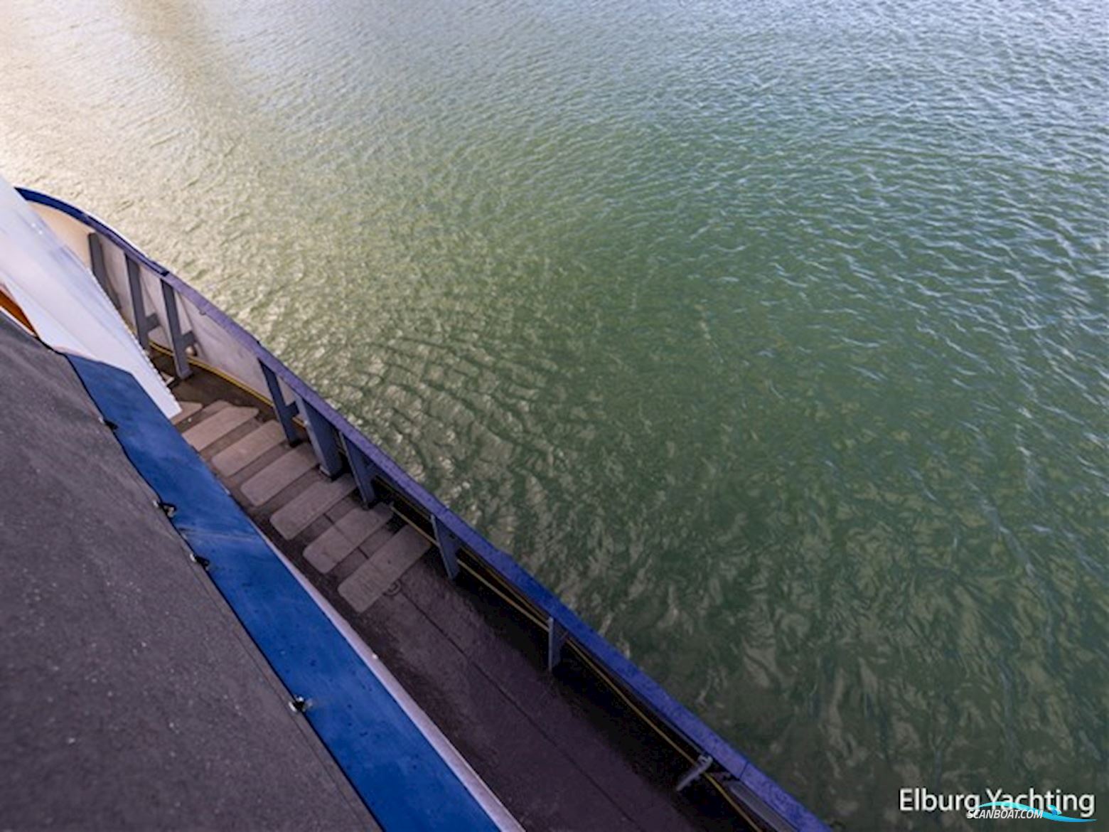 Motoryacht Cape Heima  - Wonen op het water 